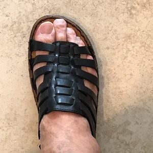 Eddie Bauer Black Leather Sandals